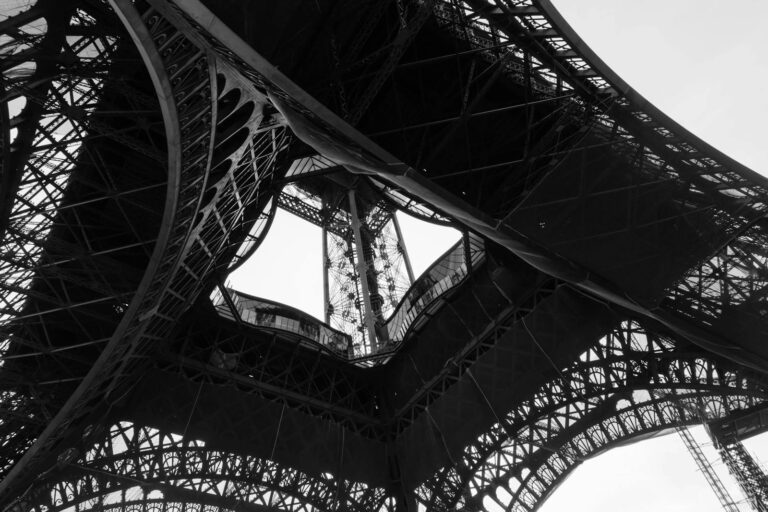 Construction de la tour Eiffel : chronologie, choix techniques, chantier