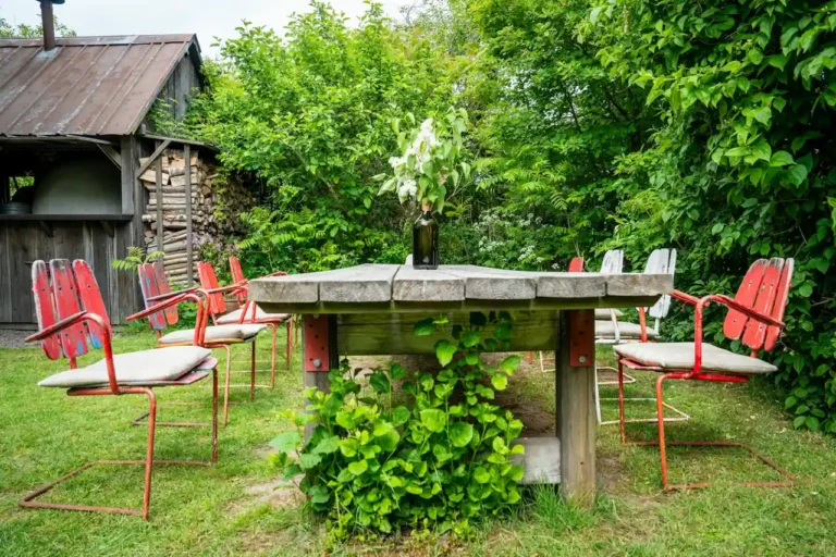 quelle table de jardin choisir pour 8 personnes