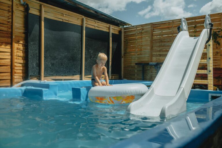 Nettoyer et ranger son spa gonflable : la procédure complète qui évite la galère au printemps