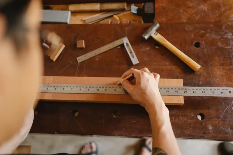 Bricolage à Versailles : où acheter, louer, faire faire et quoi anticiper