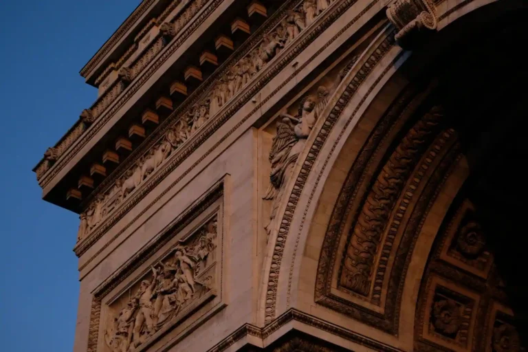 Construction de l&rsquo;Arc de Triomphe : un chantier de trente ans