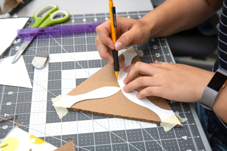 Construction en carton : choisir, assembler, solidifier