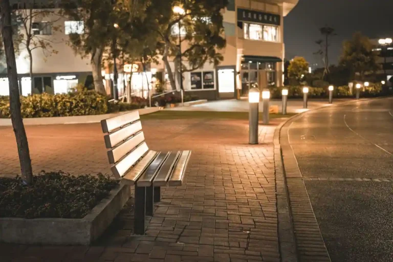 Mobilier urbain : définition, catégories et enjeux
